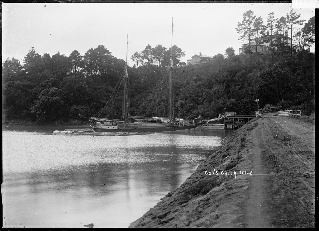Yacht at Cox's Creek, Auckland