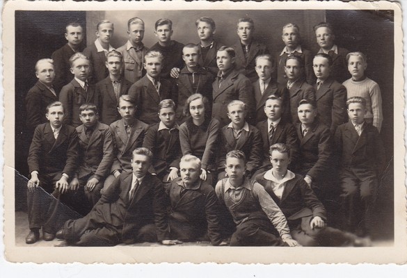 Narva Tööstuskooli õpilased. 1934.a.