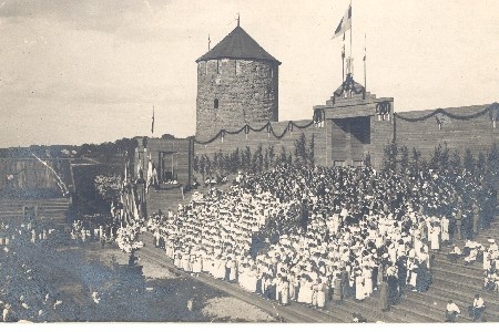 Ivangorodi kindlus. Laulupidu. 1924