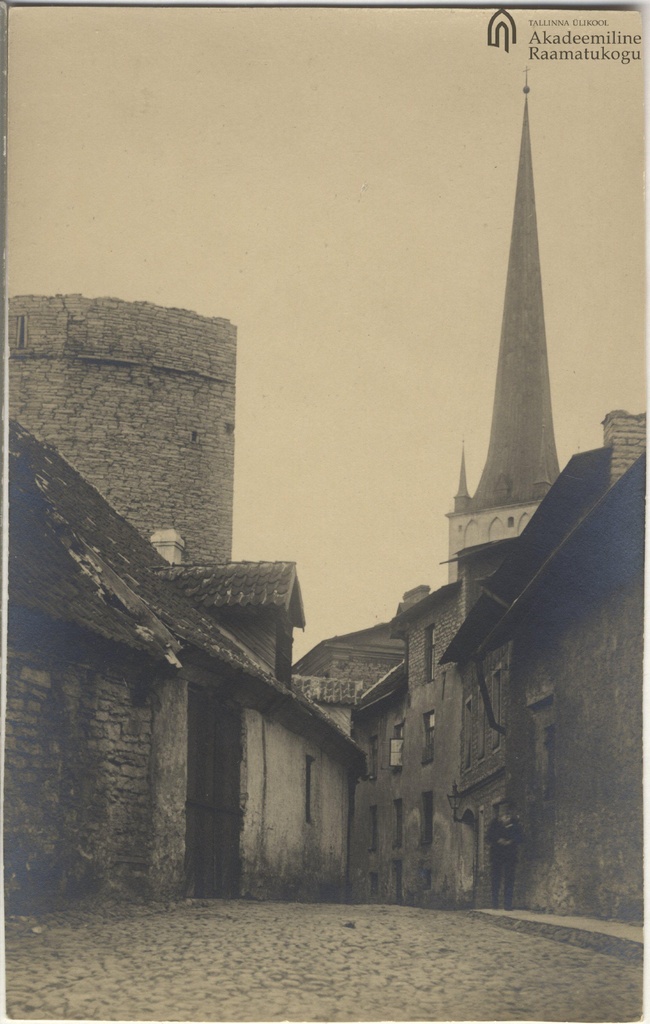 Tallinn. School Street