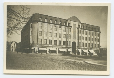 Tallinn, Pärnu highway 10, former Krediitpank.  duplicate photo