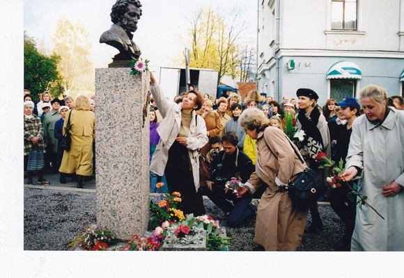 A. Puškini mälestussamba avamine Narvas. 8. okt. 1999.a.