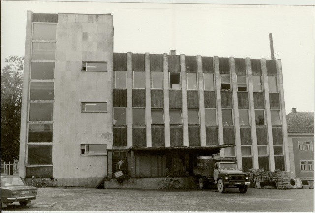 Photo shop Paide courtyard Keskväljak 1985