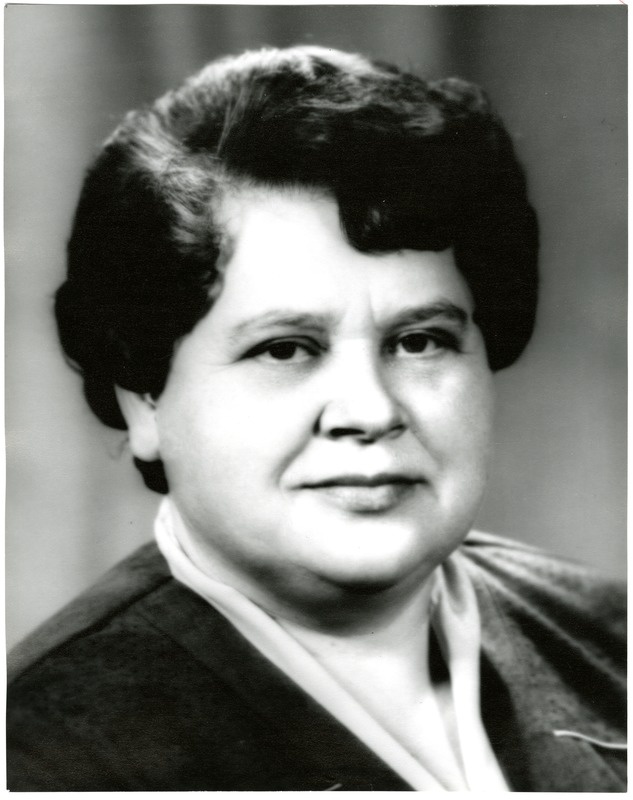 Leontjeva Maina, Raudbetoontoodete tehase laborijuhataja