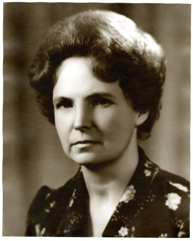 Lidia Lopatina, leibakombinaadi töötaja