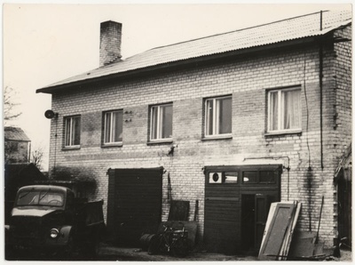 Harju Kommunaalettevõtete Kombinaadi kontorihoone ehitus Keilas Ülesõidu tänaval  similar photo