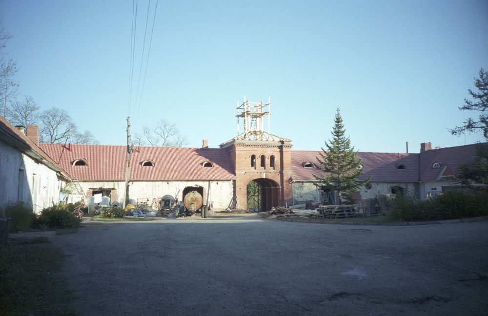 Ruusmäe (Rogosi) castle type manor courtyard, adjacent buildings and gate tower