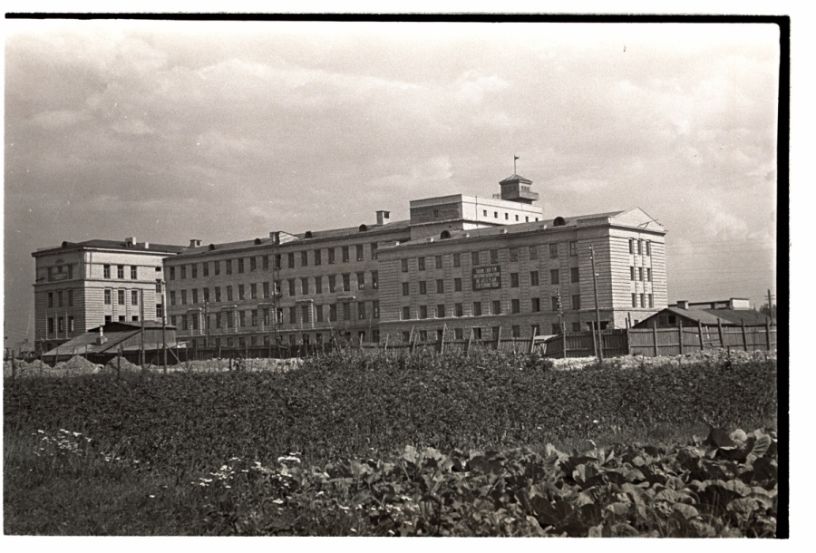 Tallinn, construction of the new building of the compression factory "Kalev" on Pärnu highway.