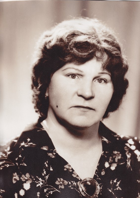 Senta Toom, naftabaasi masinist
