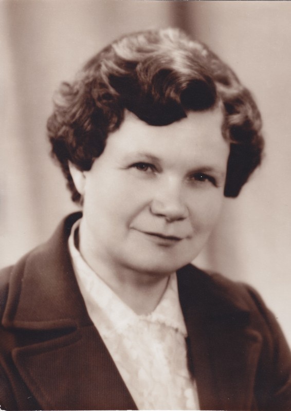 Galina Sapatšjova, üldehitustrusti maaler
