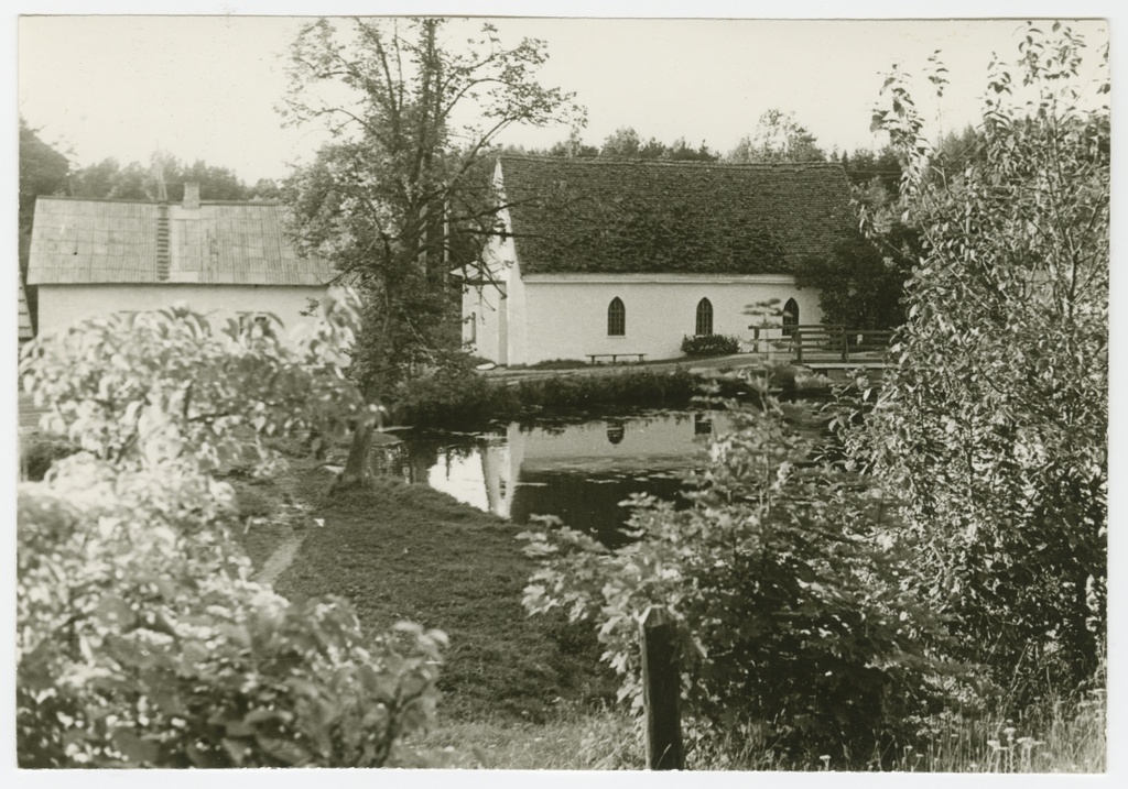 Evald Tammlaane's birthplace - Vihula Manor assistant building