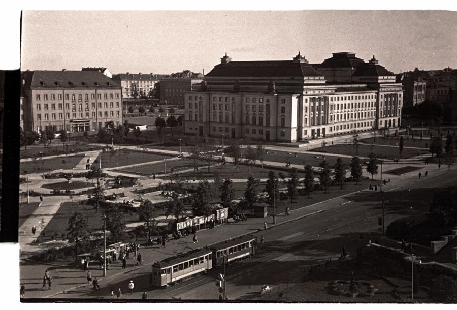 General view of Stalin Square