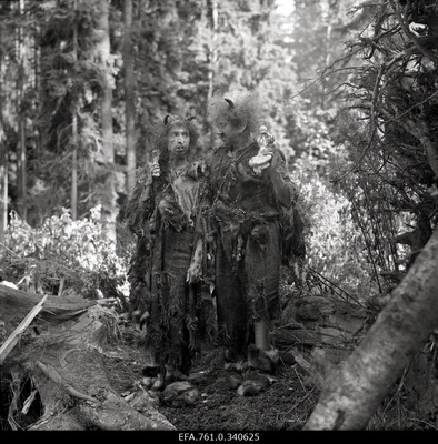 Stuudio "Tallinnfilm" muusikaline lastefilm "Nukitsamees" filmivõtted. Tölpa - Urmas kibuspuu ja Mõhk - Tõnu Kark.  duplicate photo