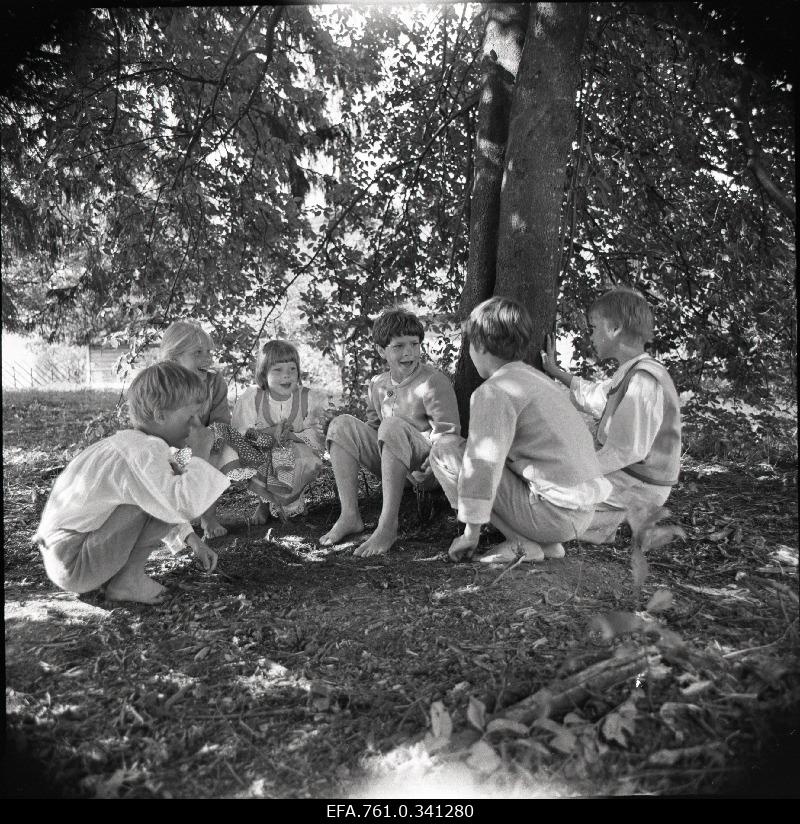 Stuudio "Tallinnfilm" muusikaline lastefilm "Nukitsamees" filmivõtted.