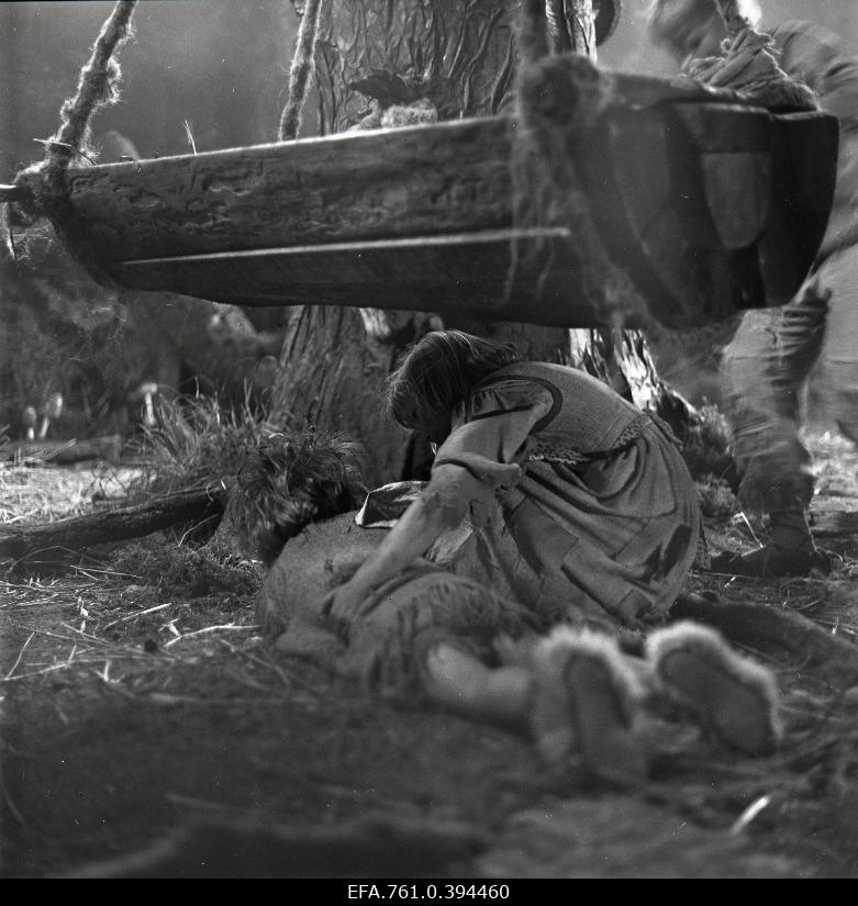 Stuudio "Tallinnfilm" muusikaline lastefilm "Nukitsamees" filmivõtted. 
Nukitsamehe rollis Egert Soll ja Iti rollis Anna-Liisa Kurve.