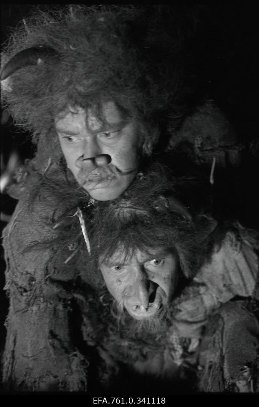 Stuudio "Tallinnfilm" muusikaline lastefilm "Nukitsamees" filmivõtted. Mõhk - Tõnu Kark ja  Tölpa - Urmas Kibuspuu.