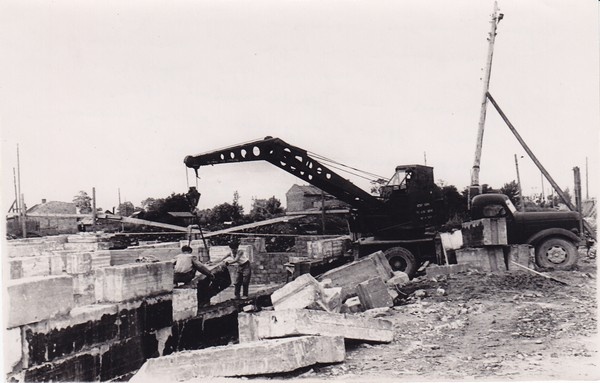 Narva. Elumajade ehitamine Tallinna mnt.