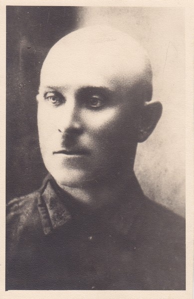 Albert Mesilane, Oktoobrirevolutsioonist osavõtja Narvas