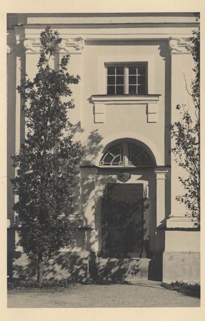 Memorial for the Nordic Sons on the wall of the Valga church