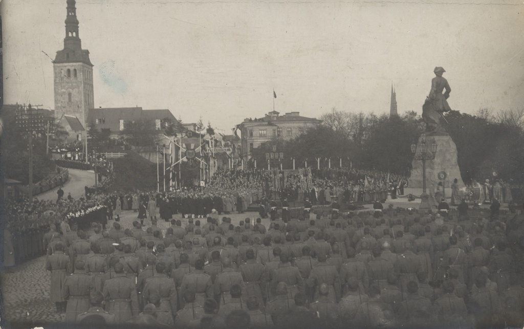 [tallinn] : [Freedom Square]