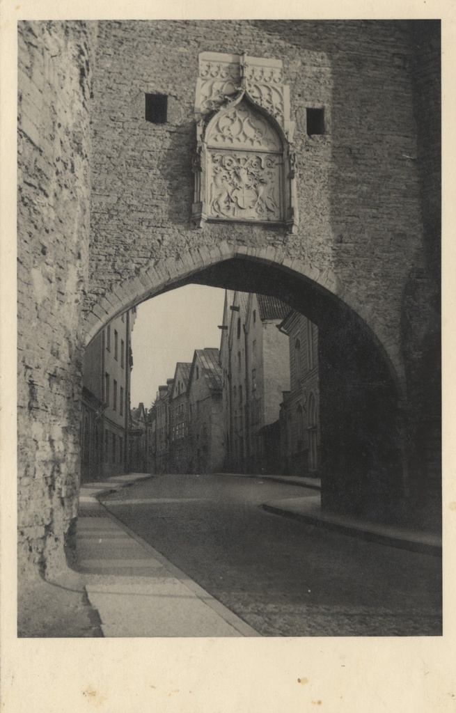 [tallinn] : [Suur Beach Gate]