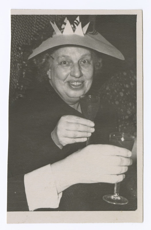 Natalie Mei maskiballil