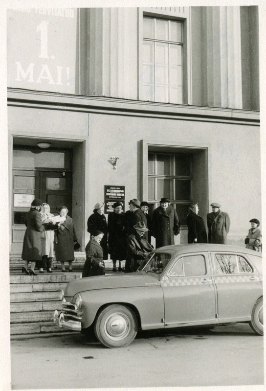 Teatriseltskond Eesti NSV Teatriühingu ees