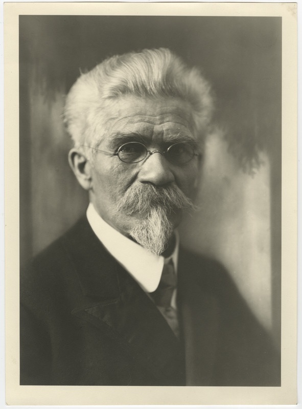 Skulptor Amandus Adamson