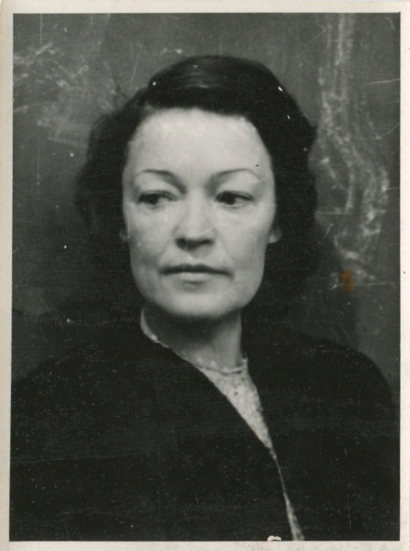 Kunstnik Aino Bach