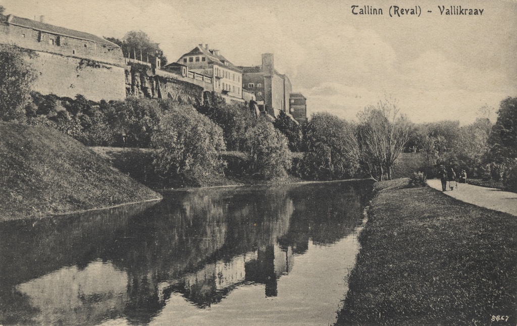 Tallinn (Reval) : vallikraav