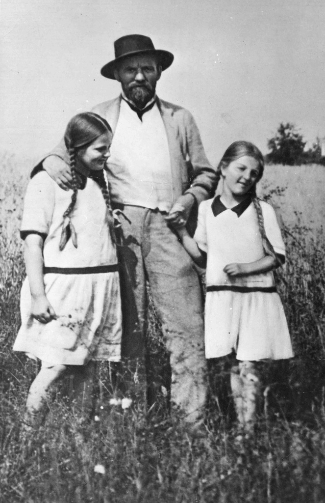 Ants Laikmaa ja Marie Underi tütred