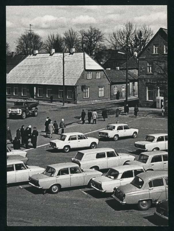 Photo, Viljandi, Soviet square, Tallinn and Kauba t crossmik