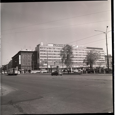 Tallinn. Teenindusmaja. Vaade Viru väljaku poolt  duplicate photo