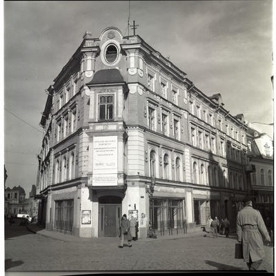 Tallinn. Hoone Vene ja Viru tn nurgal. Vaade Vanalt turult  duplicate photo