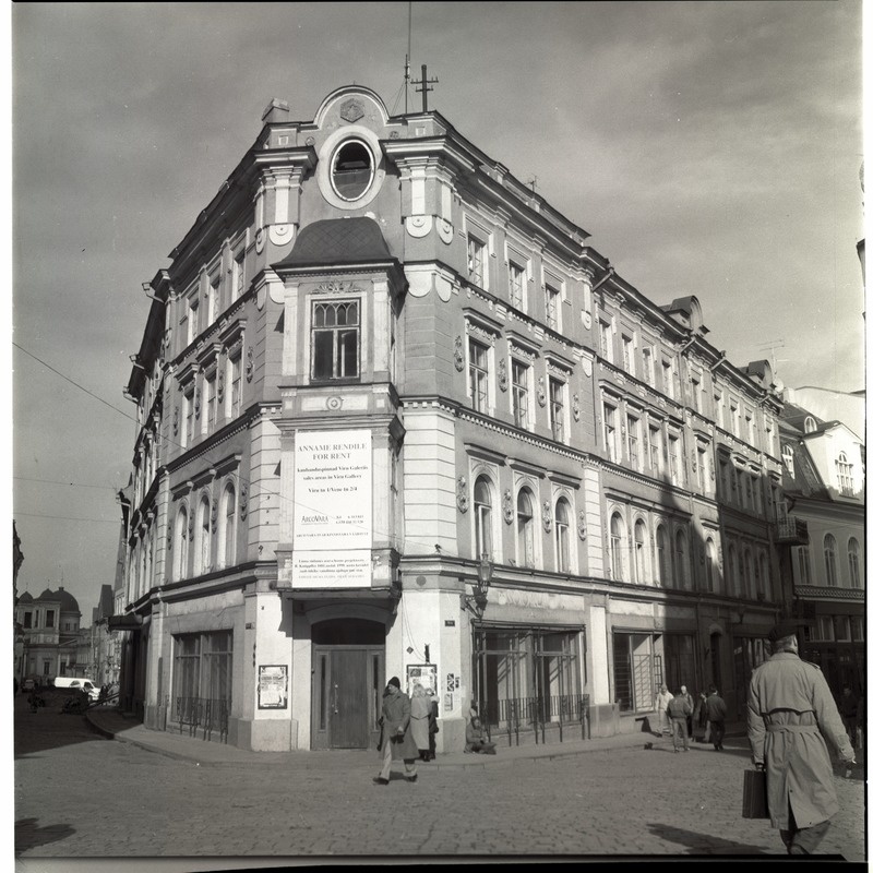 Tallinn. Hoone Vene ja Viru tn nurgal. Vaade Vanalt turult