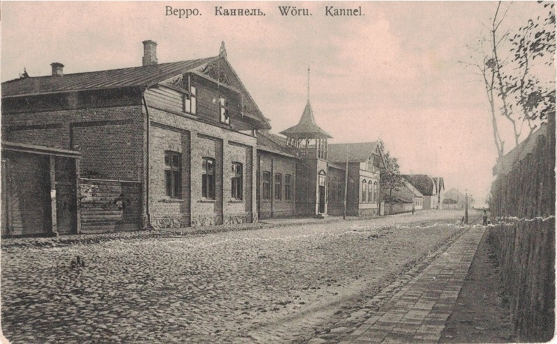 Foto. Kandle Seltsi maja.