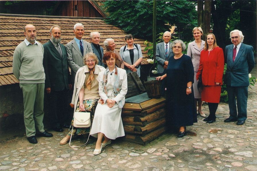 Foto. KREUTZWALDI PÄEV Kreutzwaldi muuseumis. Võru, 21.08.2004.
