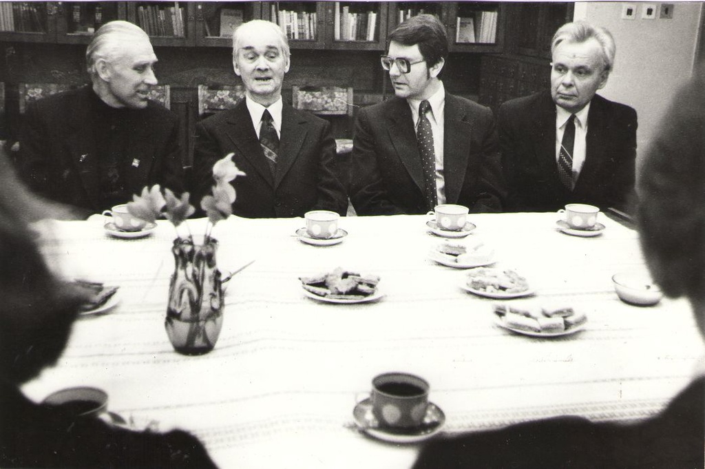 Foto. Teadusnõukogu liikmed. Võru, 1983.