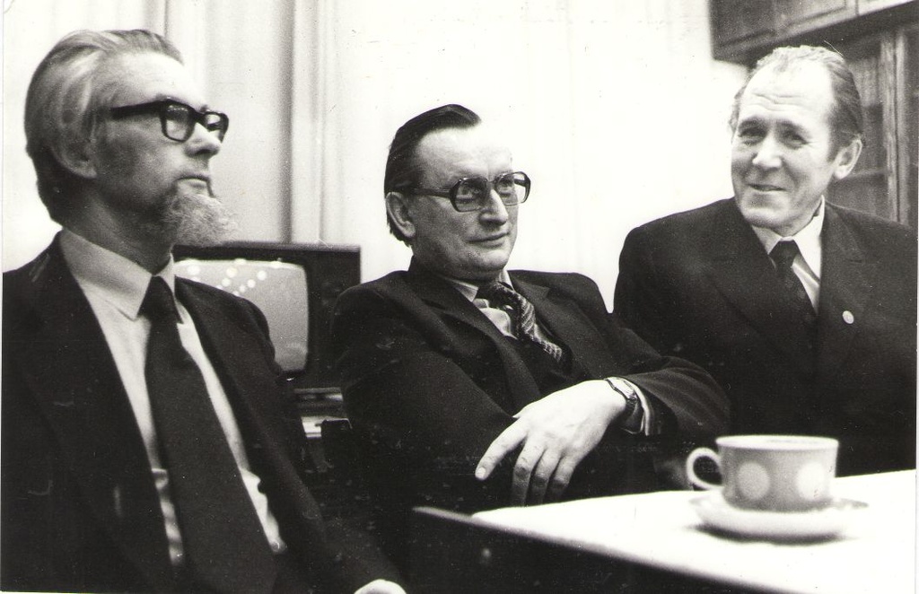 Foto. Teadusnõukogu liikmed. Võru, 1983.