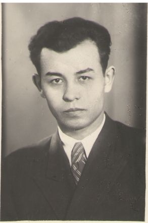 Foto. Abdusamatov, Hafiz (Usbeki NSV kirjanik).