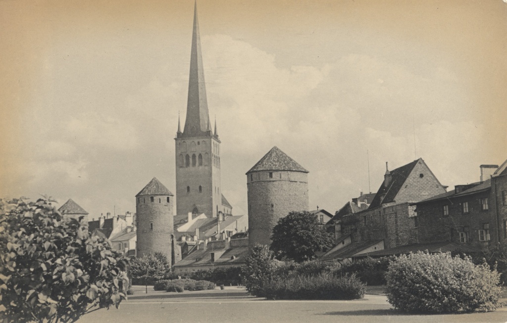 [tallinn] : [Tornide Square]