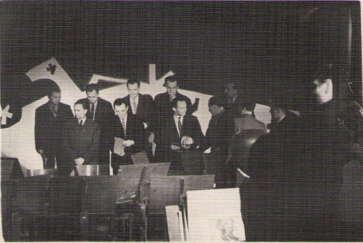 Foto. Raadio Segakoor esinemas Kalevipoja I saates, Tallinna Telestuudios, 1961.