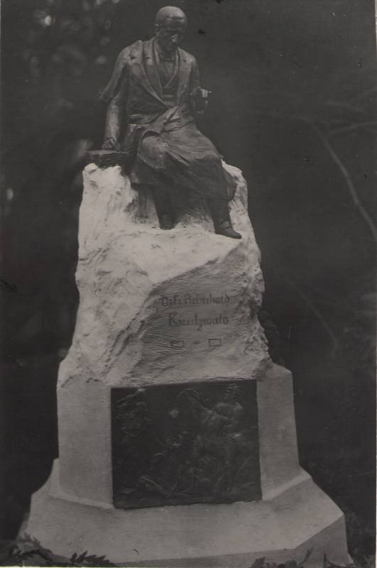 Foto. Fr. R. Kreutzwaldi mälestussamba kavand (Amandus Adamson).