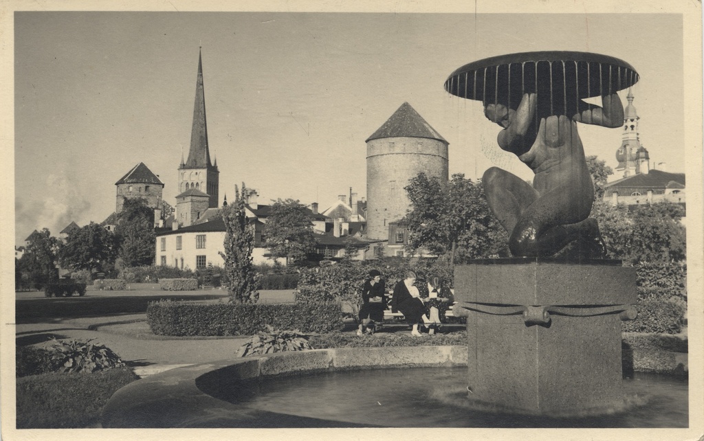 Tallinn : Tower field = Station Towers