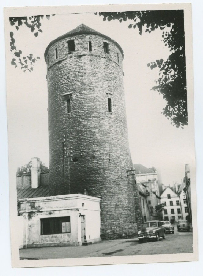 Tallinn, Tower Square, view to the west side of the unnamed tower.