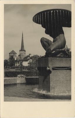 Estonia-tallinn : Tower square = Platz der tower  duplicate photo