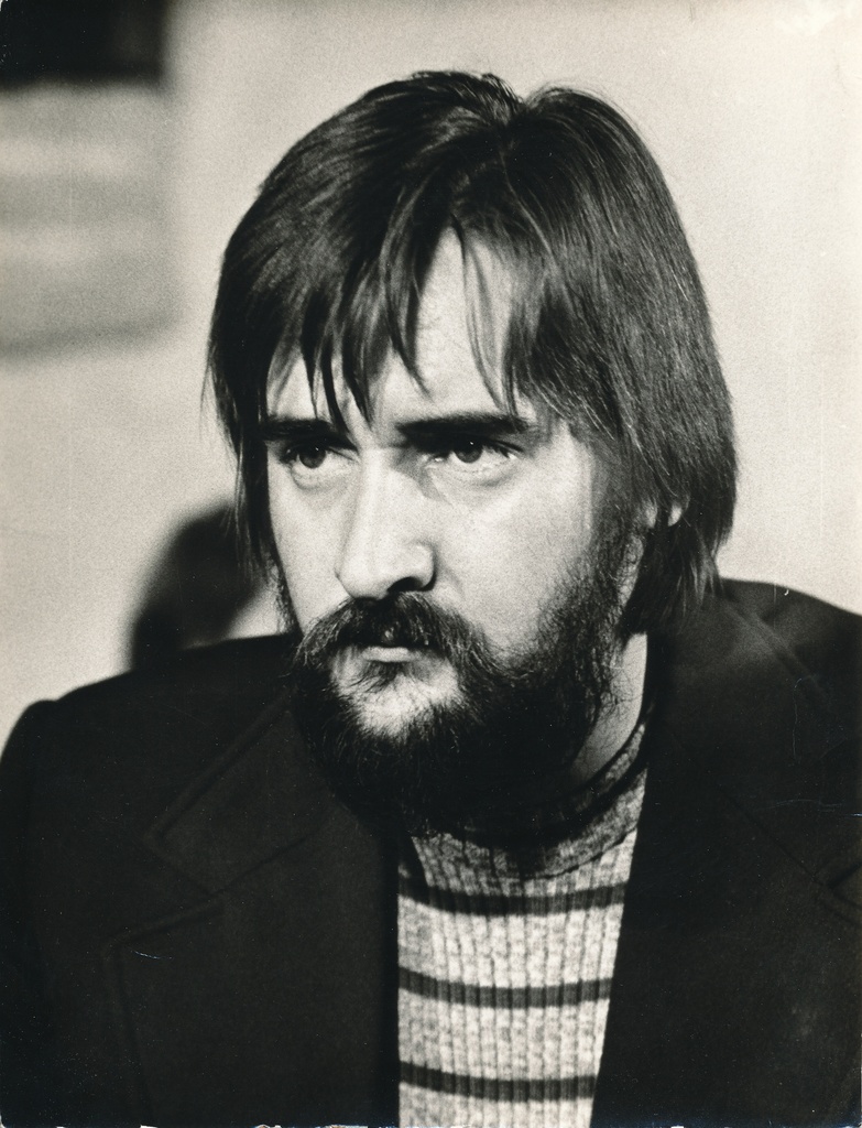 Foto.Kinostuudio Tallinnfilm kunstnik-lavastaja Virve, Tõnu portreefoto 1980.a.