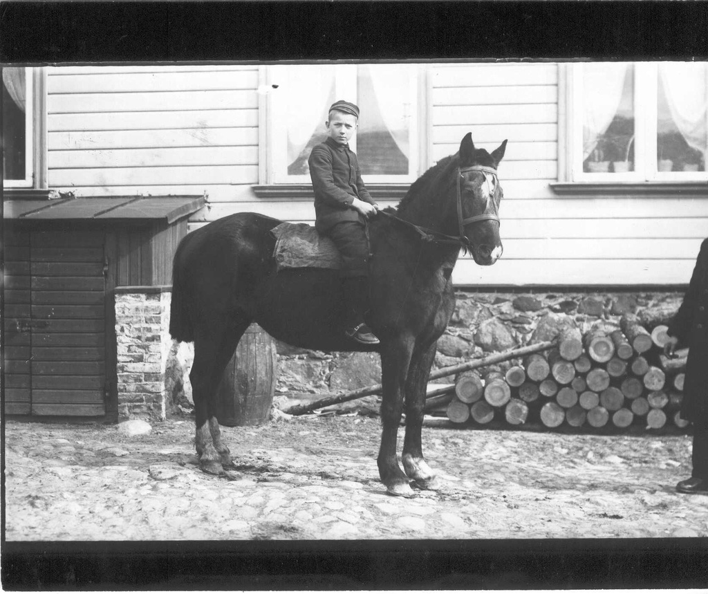 Foto.  Riia ja Kesktänava nurgal asuva hoone hotell Riga Riia t.34  hoovipoolne osa 1920.aastail.