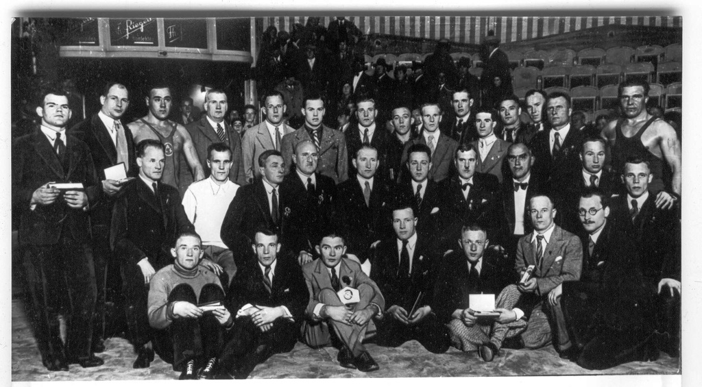 Foto. Eesti-Läti 9. maavõistlus kreeka-rooma maadluses 1935.a.