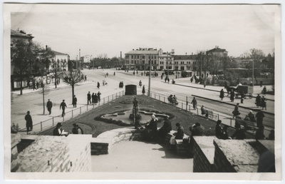 Viru Square (Russian Market) - view from Virumäe staircase to Narva mnt.  duplicate photo